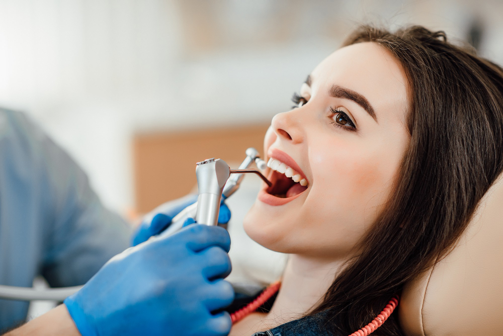 Amedent - Clínica Dental en Valencia|Hipersensibilidad Dental: Causas, Síntomas y Tratamientos