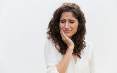 Amedent - Clínica Dental en Valencia|Estos los factores más comunes  que pueden afectar el dolor de tus dientes